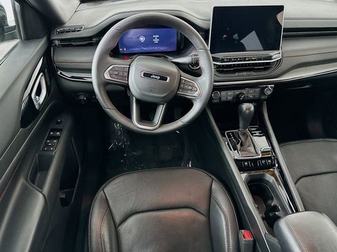 Certified 2025 Jeep Compass Trailhawk w/ Trailhawk Elite Group image 33