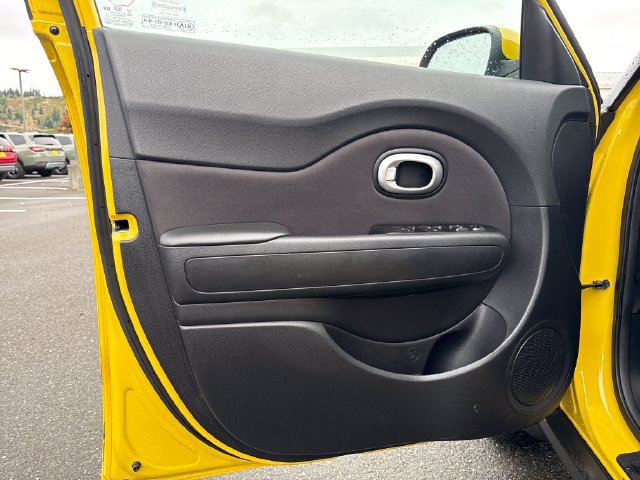 Used 2015 Kia Soul + FWD image 18