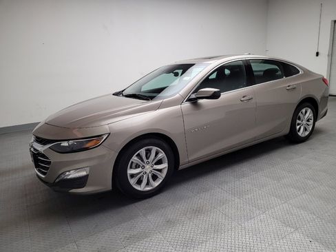 Used 2024 Chevrolet Malibu LT image 2