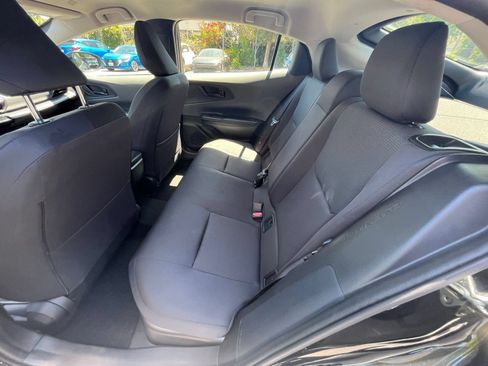 Used 2025 Toyota Prius LE FWD image 23