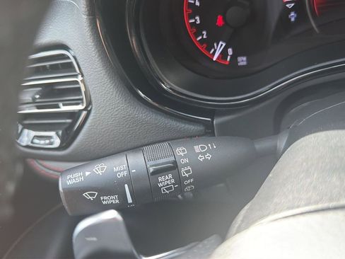 Used 2024 Dodge Durango GT AWD/4WD image 22