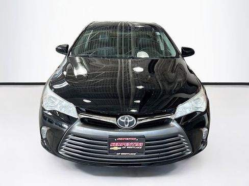 Used 2015 Toyota Camry XLE image 4