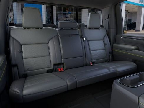 New 2026 Chevrolet Silverado 2500 ZR2 image 17