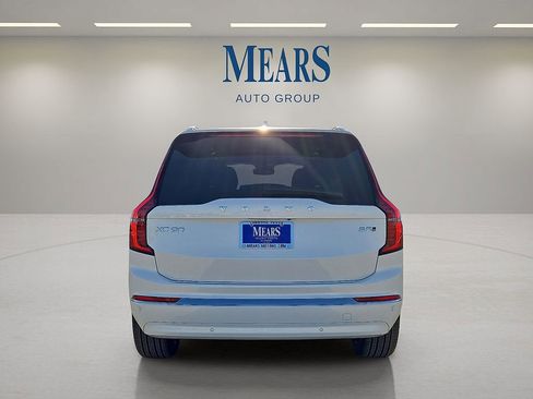 New 2026 Volvo XC90 B5 Plus w/ Protection Package Premier image 4