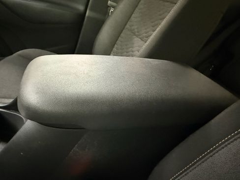 Used 2018 Chevrolet Equinox LT FWD image 38