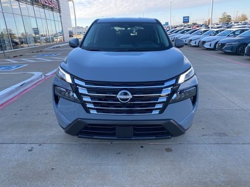 New 2026 Nissan Rogue SV image 8