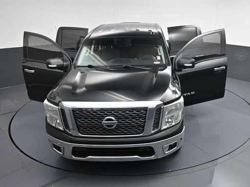 Used 2017 Nissan Titan SV image 45
