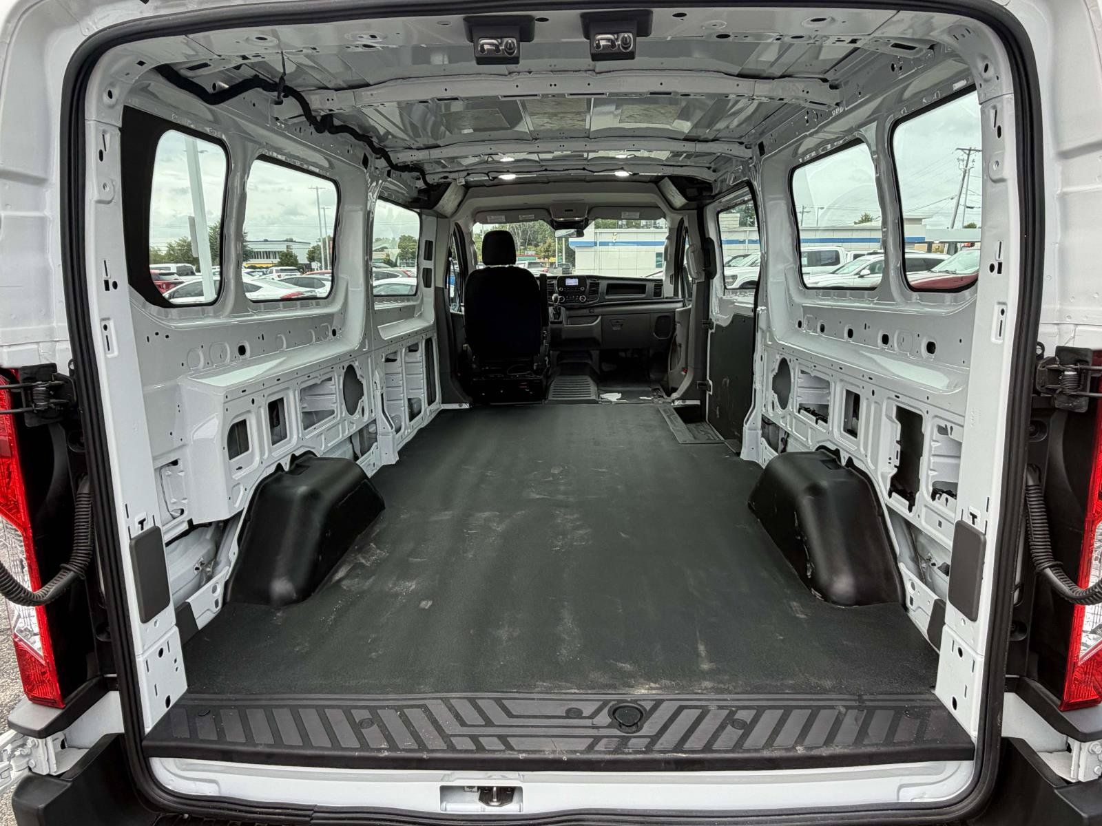 Certified 2024 Ford Transit 350 Low Roof RWD image 30