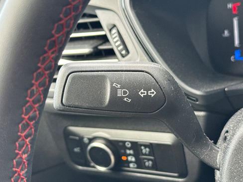 Used 2023 Ford Escape ST-Line AWD/4WD image 38