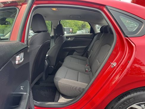 Used 2019 Kia Forte LXS FWD image 15