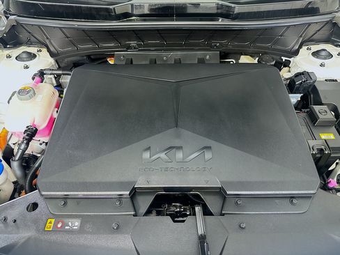 Used 2023 Kia Niro Wave FWD image 36