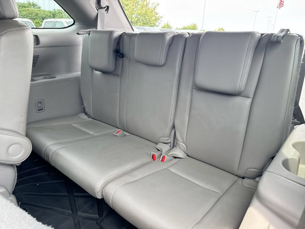Used 2015 Toyota Highlander Limited AWD/4WD image 25