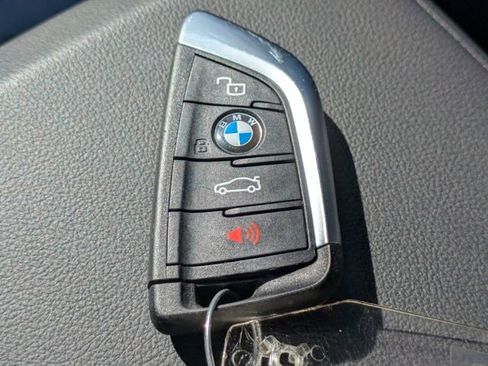 Used 2024 BMW 330i Sedan w/ Convenience Package RWD image 27
