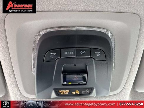 Certified 2026 Toyota Corolla Cross L FWD image 36