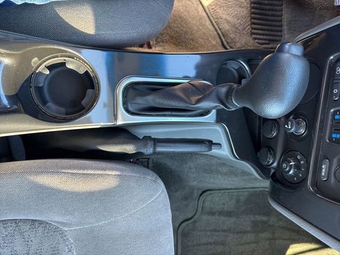 Used 2003 GMC Envoy SLE image 27