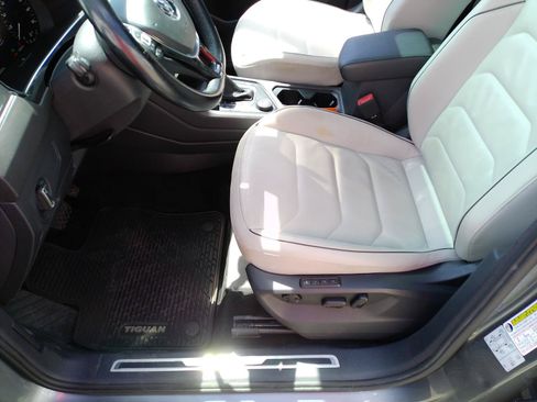 Used 2019 Volkswagen Tiguan SEL Premium AWD/4WD image 13