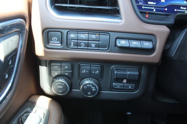Certified 2023 Chevrolet Tahoe High Country AWD/4WD image 29