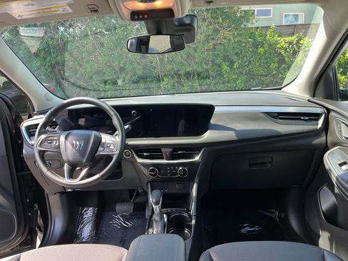 Used 2025 Buick Encore GX Preferred image 34