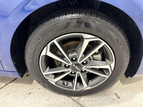 Used 2023 Kia Forte LXS w/ LXS Technology Package FWD image 28
