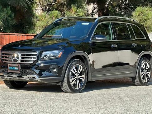 Certified 2025 Mercedes-Benz GLB 250 GLB 250 image 8