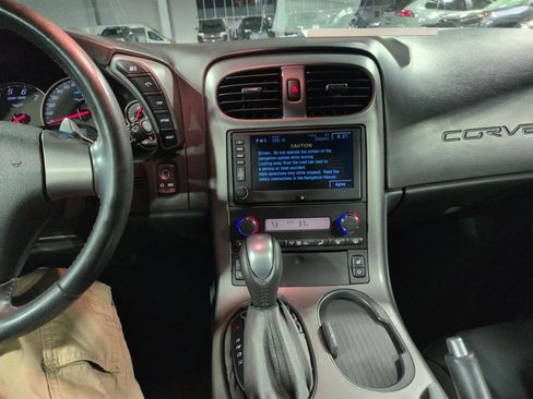 Used 2006 Chevrolet Corvette Base w/ Preferred Equipment Group image 15