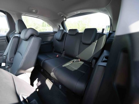 Used 2023 Honda Odyssey Touring image 25
