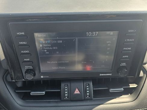 Used 2022 Toyota RAV4 XLE Premium image 22