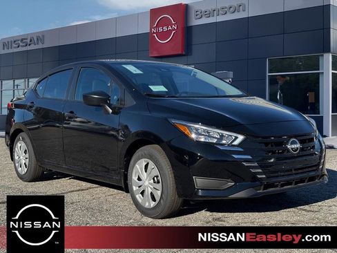 New 2025 Nissan Versa S w/ Trunk Package image 1