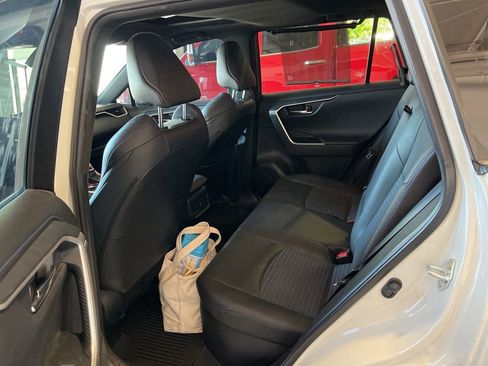 Used 2021 Toyota RAV4 XSE w/ XSE Grade Weather Package AWD/4WD image 9
