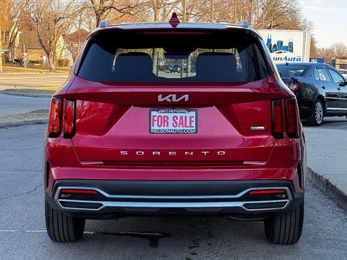 Used 2022 Kia Sorento S image 5