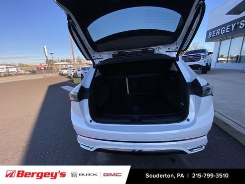 Certified 2025 Buick Envision Avenir image 30