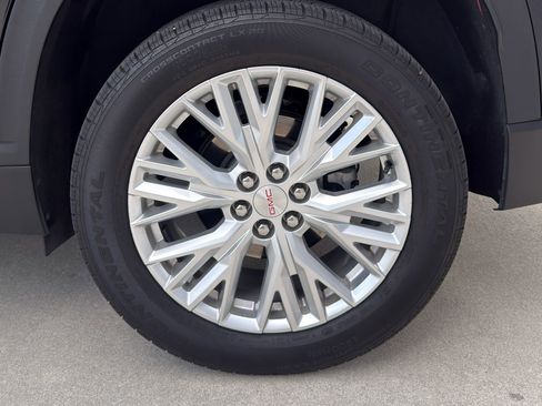 Used 2024 GMC Acadia Elevation image 14