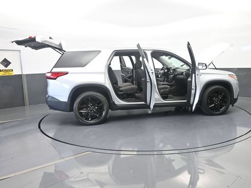 Used 2020 Chevrolet Traverse LS FWD image 68