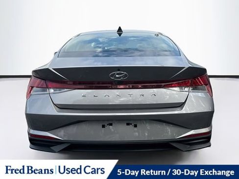 Used 2023 Hyundai Elantra SEL w/ Convenience Package FWD image 7