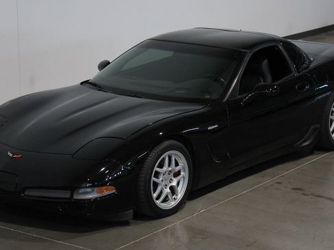 Used 2001 Chevrolet Corvette Z06 RWD image 12