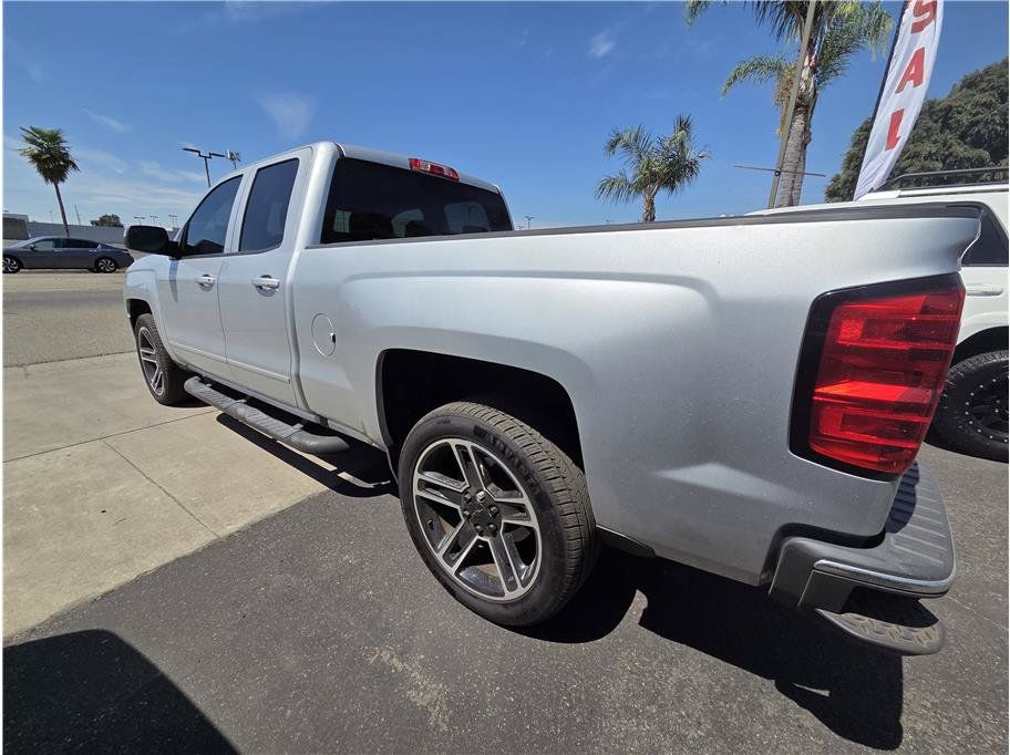 Used 2019 Chevrolet Silverado 1500 LT w/ LPO, Black Pack AWD/4WD image 10