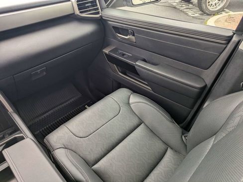 Used 2024 Toyota Tundra Limited AWD/4WD image 18
