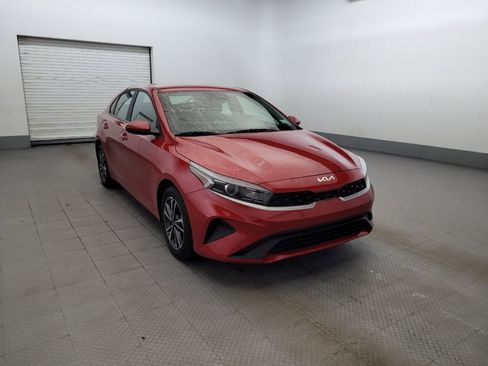 Used 2024 Kia Forte LXS FWD image 13