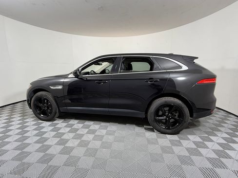 Used 2020 Jaguar F-PACE Premium image 2