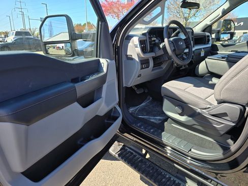 New 2026 Ford F350 XL w/ STX Appearance Package AWD/4WD image 14