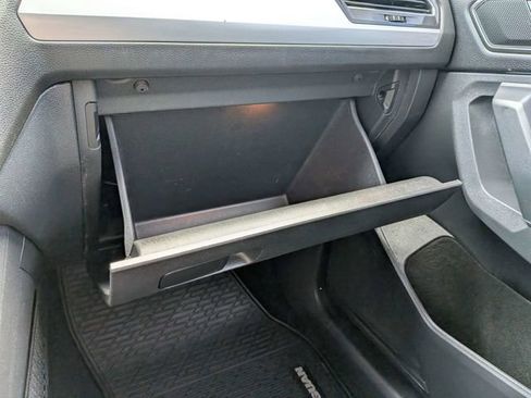 Used 2018 Volkswagen Tiguan S FWD image 21