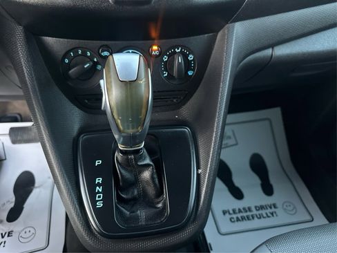 Used 2015 Ford Transit Connect XL image 34