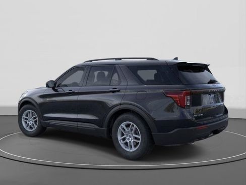 New 2026 Ford Explorer Active image 4