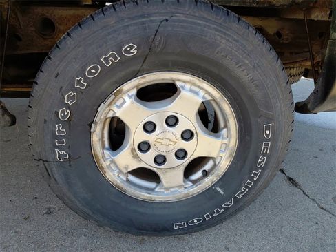 Used 2000 Chevrolet Silverado 1500 LS w/ Off-Road Chassis Pkg image 38