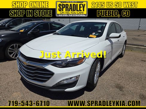 Used 2024 Chevrolet Malibu LT FWD image 1