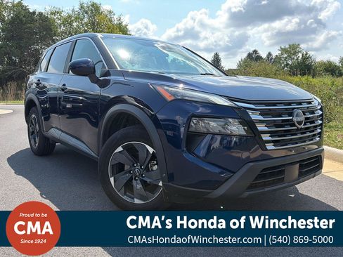 Used 2024 Nissan Rogue SV AWD/4WD image 1