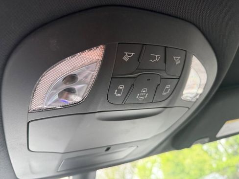 Used 2024 Chrysler Pacifica Touring FWD image 21