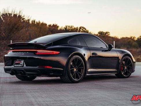 Used 2019 Porsche 911 Carrera 4S image 47