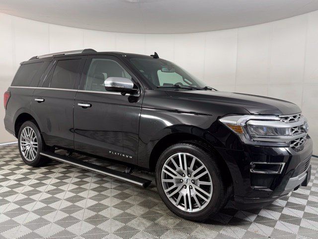 Used 2024 Ford Expedition Platinum AWD/4WD image 9