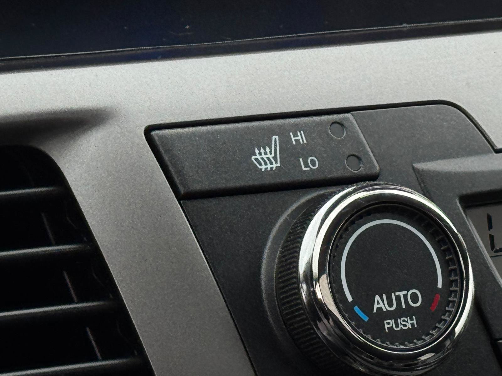 Used 2016 Honda Odyssey EX-L image 17